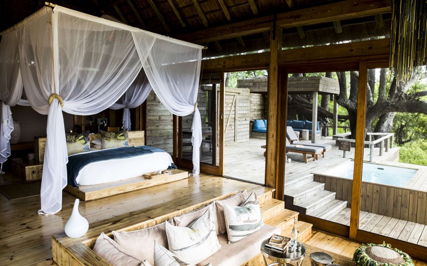 Bedroom,-Accomodations,-Vumbura-Plains-Camp,-Botswana.jpg
