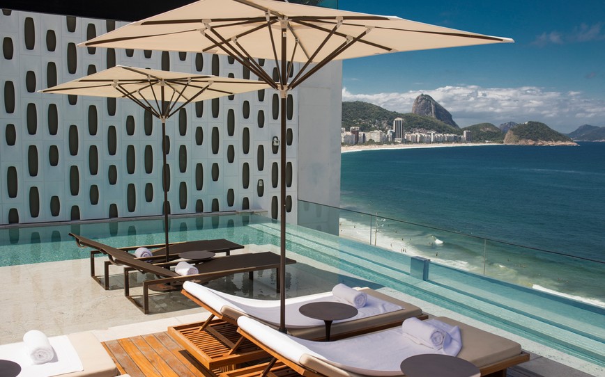 Rooftop__Emiliano-Rio.jpg